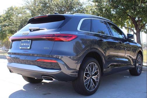 2025 Audi Q5 Premium Plus TFSI quattro S tronic