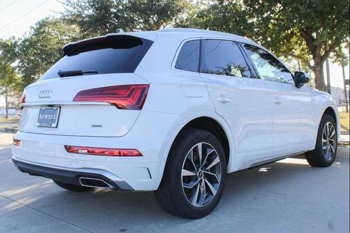 2024 Audi Q5 45 S line Premium Plus