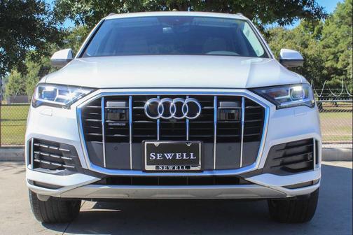 2022 Audi Q7 45 Premium Plus
