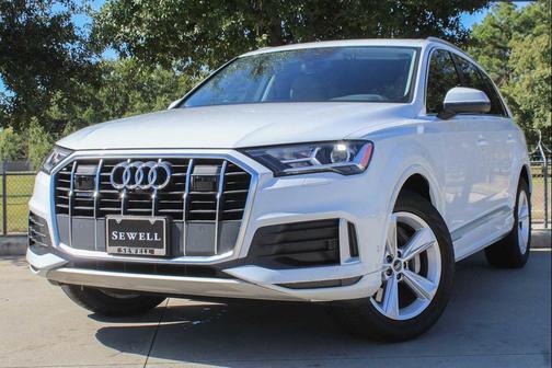 2022 Audi Q7 45 Premium Plus