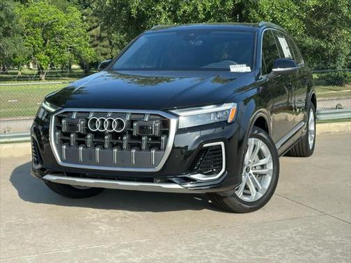 2025 Audi Q7 55 Premium