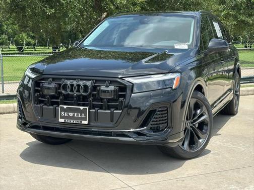 2025 Audi Q7 55 Premium Plus