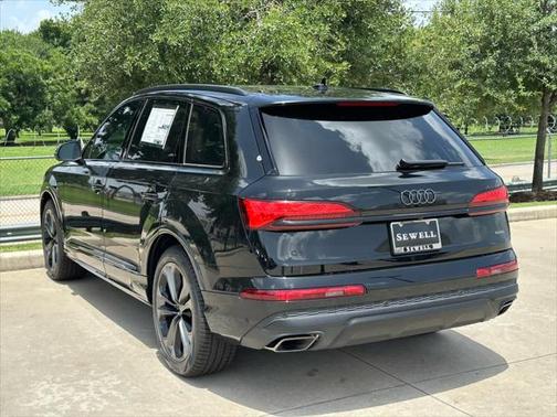 2025 Audi Q7 55 Premium Plus