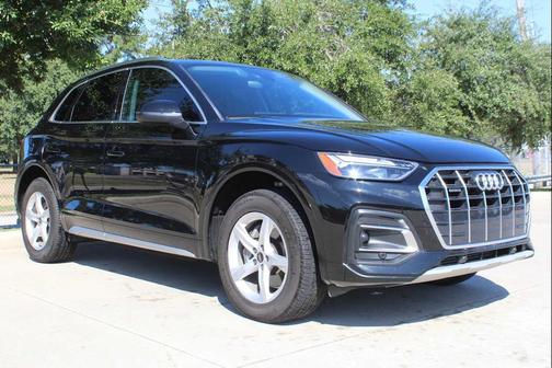 2022 Audi Q5 40 Premium