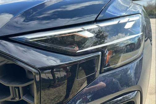 Waitomo Blue Metallic 2026 Audi Q8 55 Premium Plus