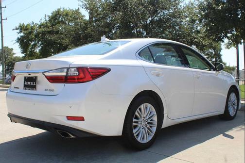 2017 Lexus ES 350 Base