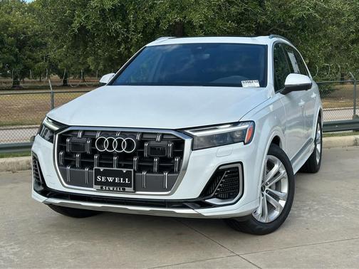2026 Audi Q7 55 Premium Plus
