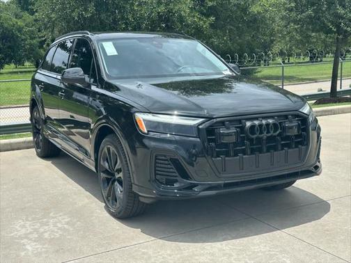 2025 Audi Q7 55 Premium Plus