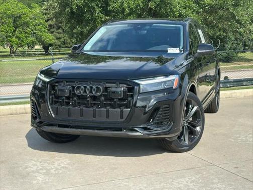 2025 Audi Q7 55 Premium Plus