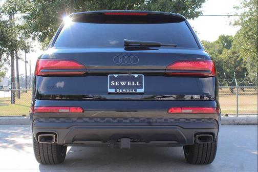 2025 Audi Q7 55 Premium Plus