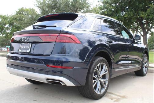 2024 Audi Q8 55 Premium