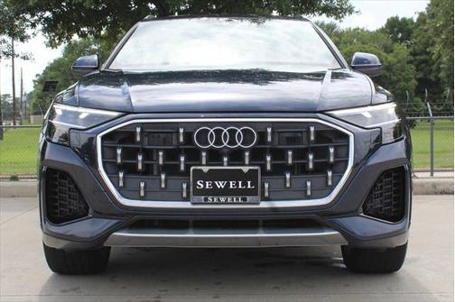 2024 Audi Q8 55 Premium