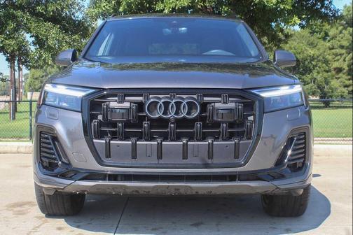 2025 Audi Q7 45 Premium Plus
