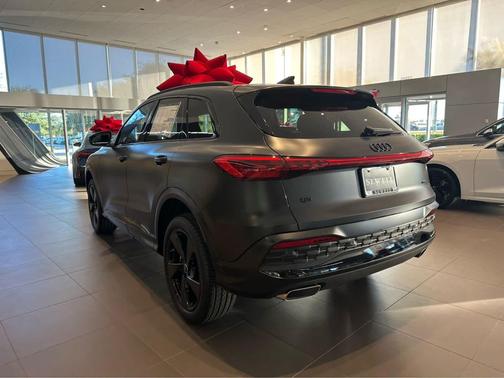 2025 Audi Q5 Premium Plus