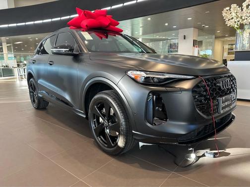 2025 Audi Q5 Premium Plus