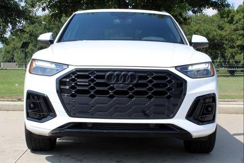 2024 Audi Q5 45 S line Premium Plus
