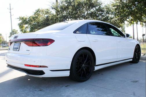 2023 Audi A8 L 55 TFSI quattro Tiptronic