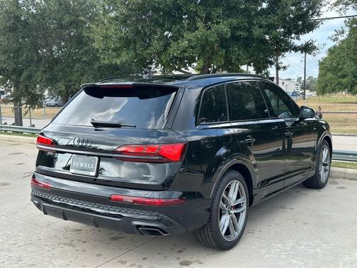 2026 Audi Q7 55 Prestige