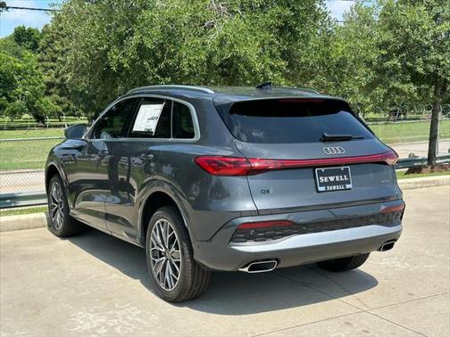 2025 Audi Q5 Premium Plus