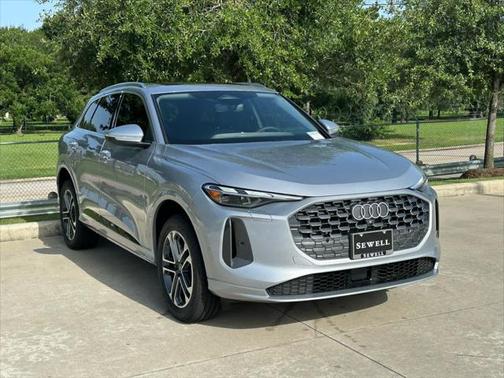 2025 Audi Q5 Premium