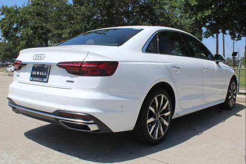 2022 Audi A4 40 Premium