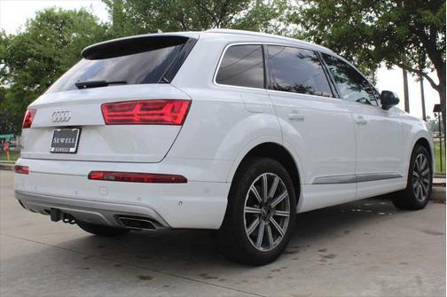2019 Audi Q7 55 Premium Plus