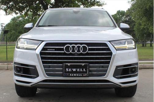 2019 Audi Q7 55 Premium Plus