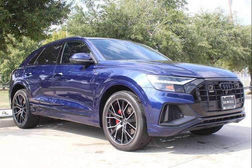 2023 Audi Q8 55 Premium Plus