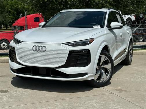 2025 Audi Q6 e-tron Premium Plus quattro