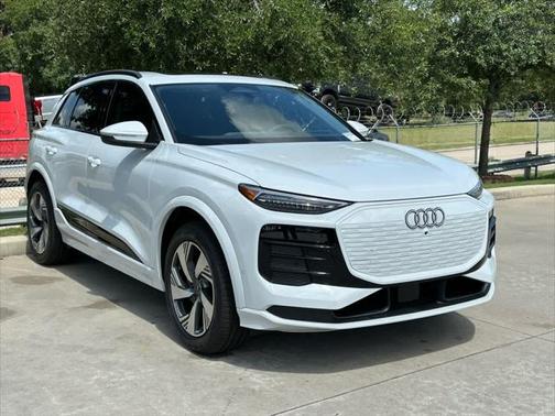 2025 Audi Q6 e-tron Premium Plus quattro