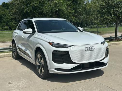 2025 Audi Q6 e-tron Premium Plus quattro