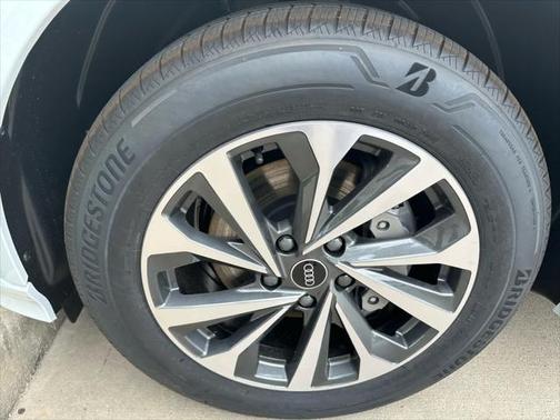 2025 Audi Q6 e-tron Premium Plus quattro