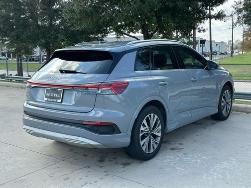 2023 Audi Q4 e-tron Premium Plus 40 RWD