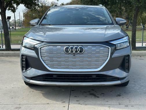 2023 Audi Q4 e-tron Premium Plus 40 RWD