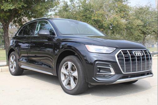 2024 Audi Q5 40 Premium