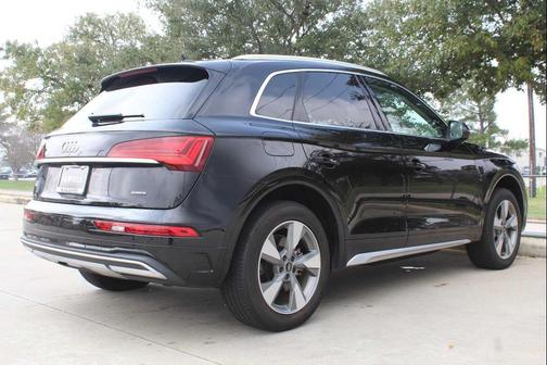 2024 Audi Q5 40 Premium