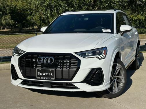 2025 Audi Q3 Premium 45 TFSI S line quattro Tiptronic