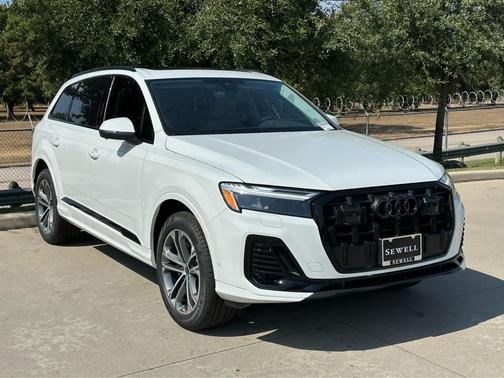 2026 Audi Q7 45 Premium