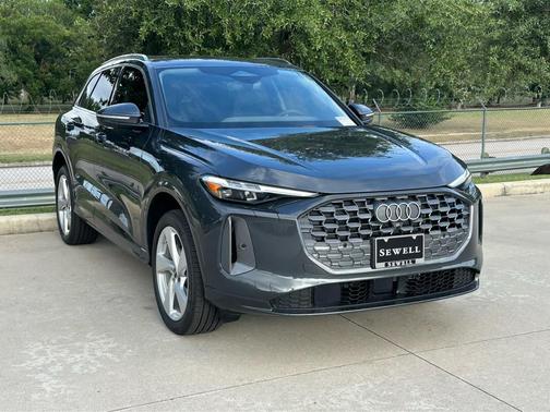 2025 Audi Q5 Premium Plus