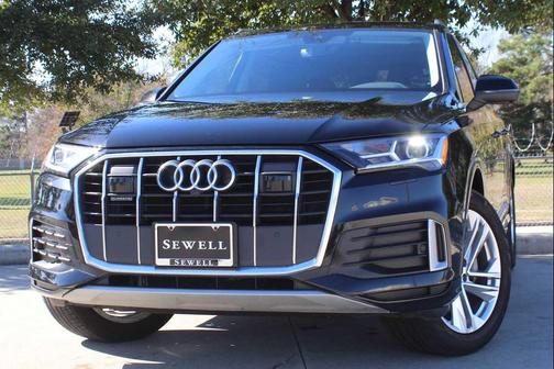 2023 Audi Q7 45 Premium
