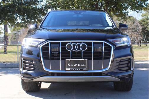 2023 Audi Q7 45 Premium