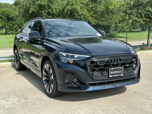 2025 Audi Q8 55 Premium Plus