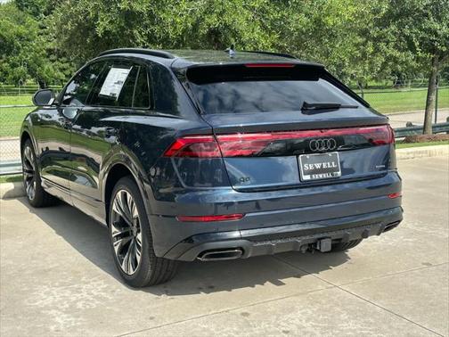 2025 Audi Q8 55 Premium Plus
