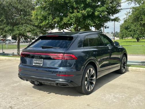 2025 Audi Q8 55 Premium Plus
