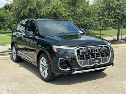 2025 Audi Q7 55 Premium