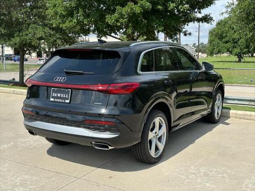 2025 Audi Q5 Premium