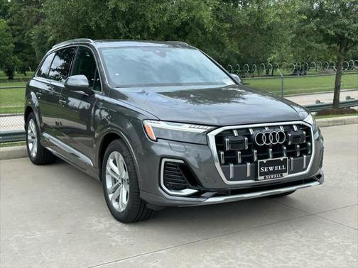 2025 Audi Q7 55 Prestige