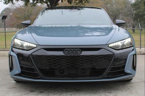 2022 Audi e-tron GT Prestige