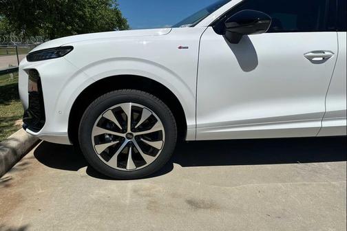 Arkona White 2026 Audi Q3 TFSI quattro S tronic