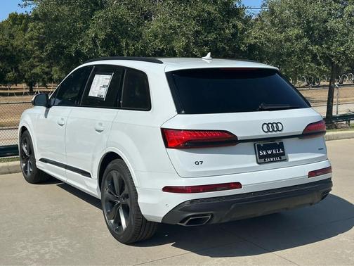 2026 Audi Q7 55 Premium Plus